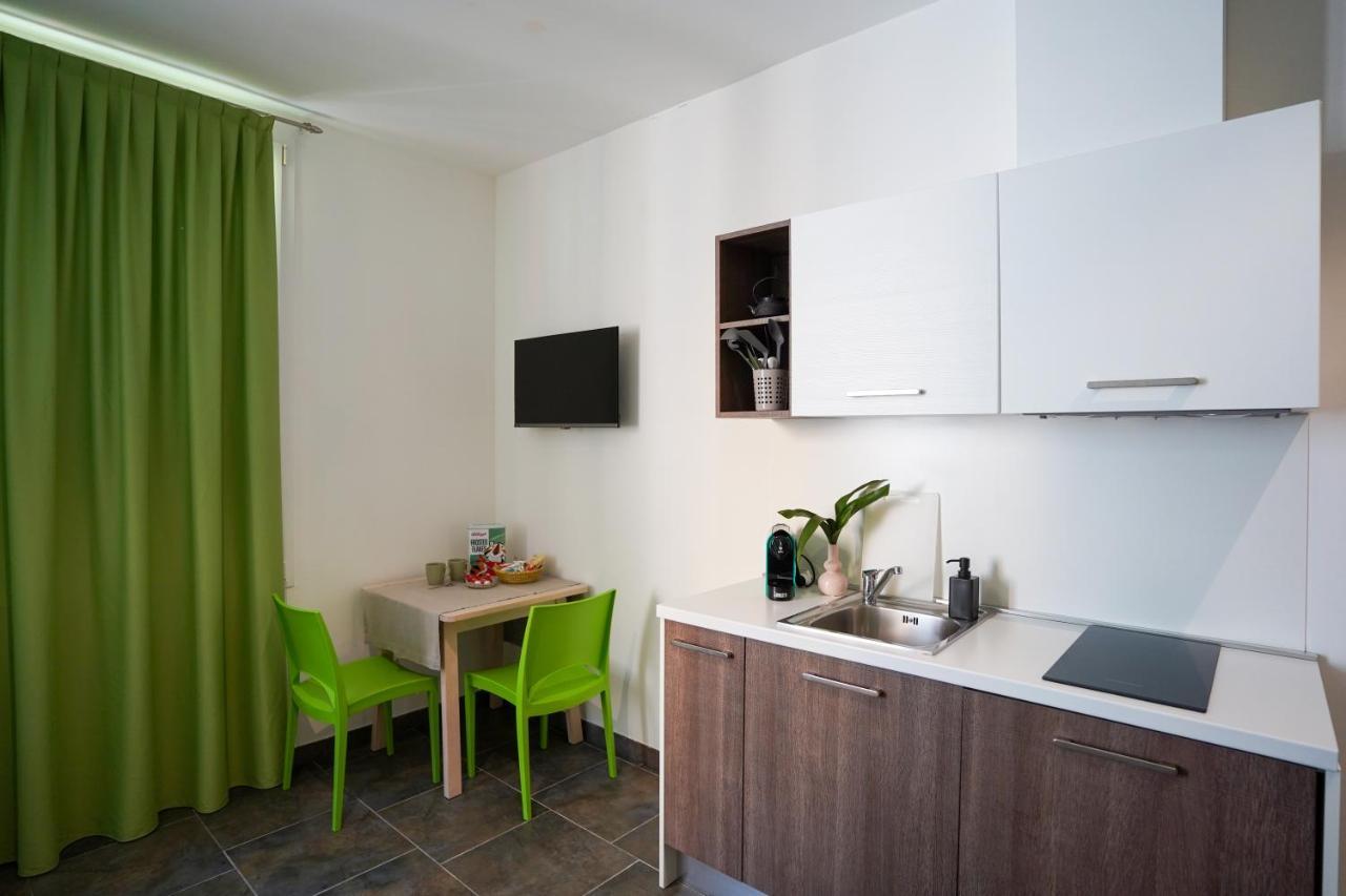 Bnbook Residence Matteotti Novara Exterior foto